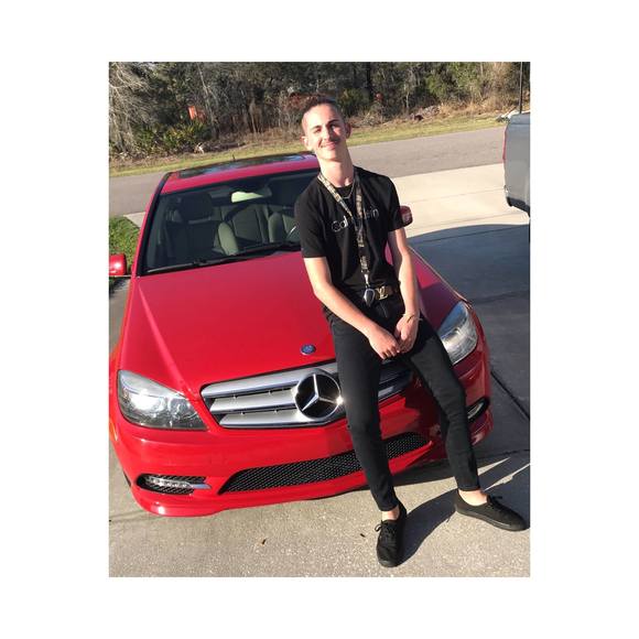 Meet your Posher, Kenneth - Picture 1 of 1